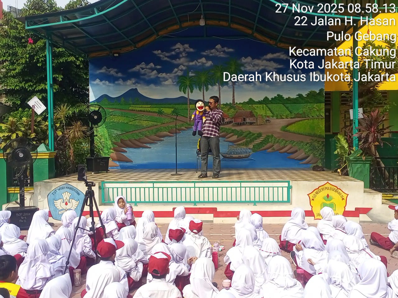 Wisata LiterAsyik Ke SDN Pulo Gebang 11